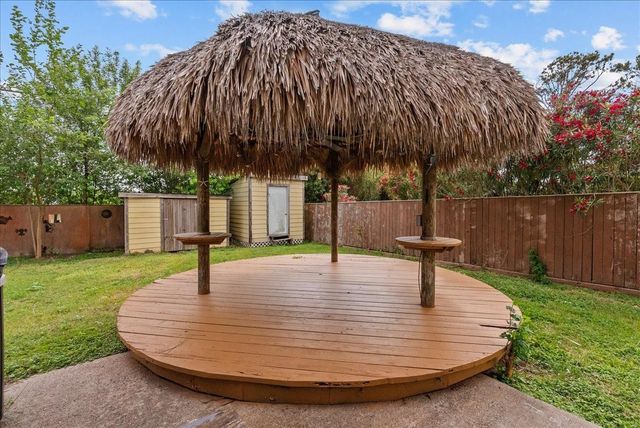 2311 Bayline Drive, Dickinson, TX 77539