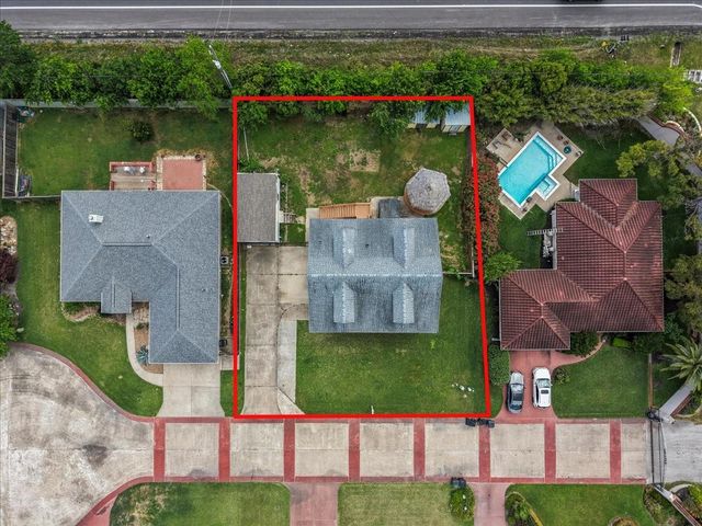 2311 Bayline Drive, Dickinson, TX 77539