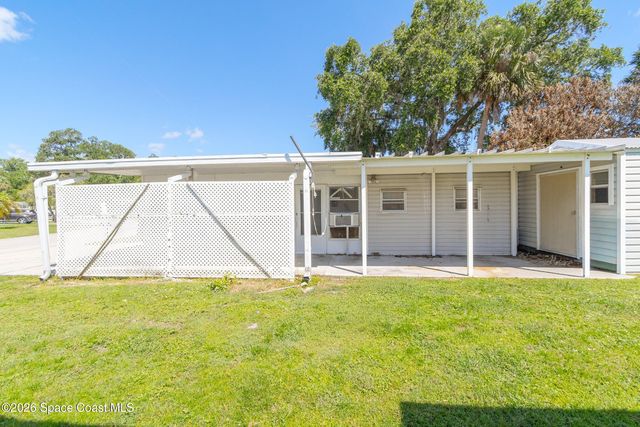 320 Holiday Park Boulevard NE, Palm Bay, FL 32907