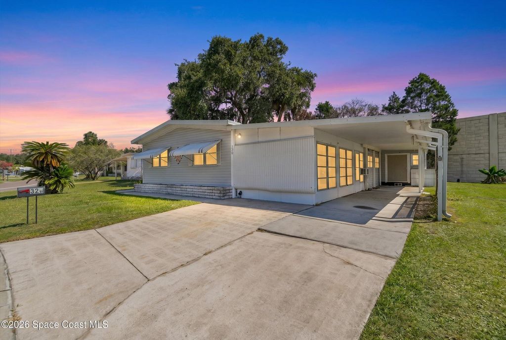 320 Holiday Park Boulevard NE, Palm Bay, FL 32907