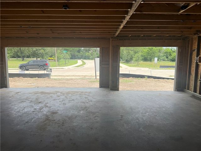 1000 Calaveras Court, College Station, TX 77845