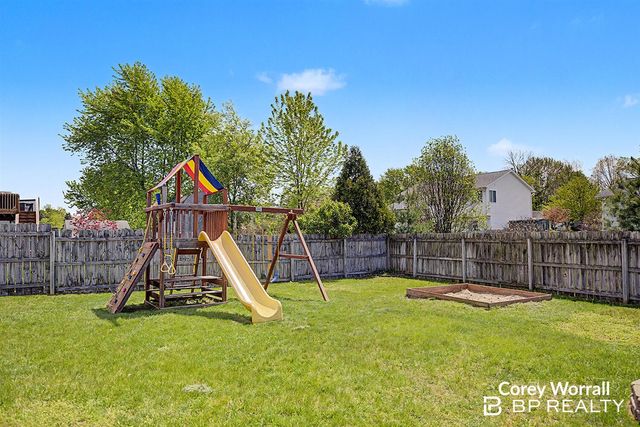 428 Sunbrook Street, Grand Rapids, MI 49508