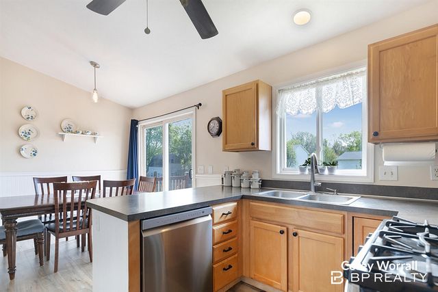 428 Sunbrook Street, Grand Rapids, MI 49508