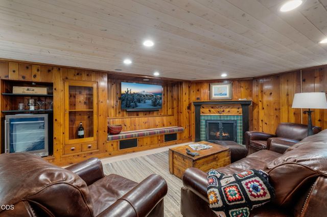 354 NW Drake Road, Bend, OR 97703