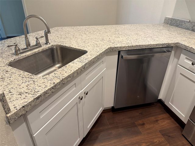 2121 El Paseo Street 2003, Houston, TX 77054