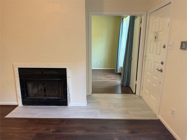 2121 El Paseo Street 2003, Houston, TX 77054