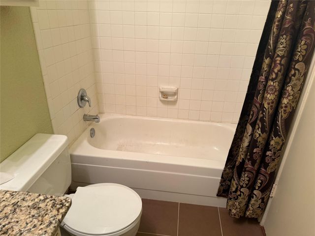 2121 El Paseo Street 2003, Houston, TX 77054