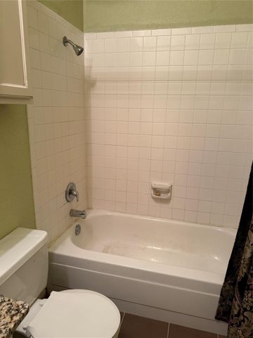 2121 El Paseo Street 2003, Houston, TX 77054