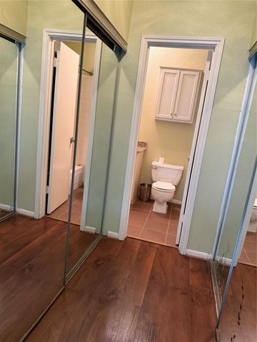 2121 El Paseo Street 2003, Houston, TX 77054