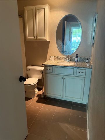 2121 El Paseo Street 2003, Houston, TX 77054