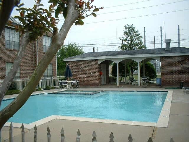 2121 El Paseo Street 2003, Houston, TX 77054