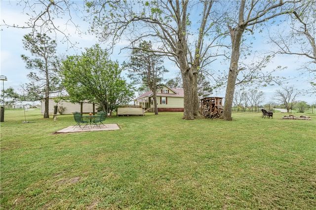 9480 Highway 21, Berryville, AR 72616