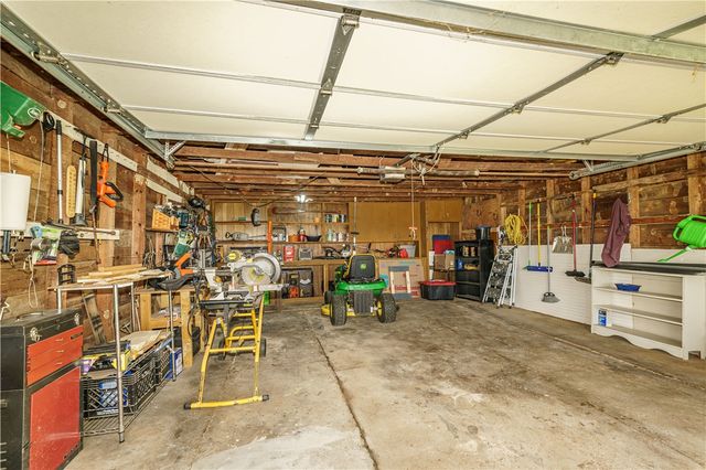 9480 Highway 21, Berryville, AR 72616