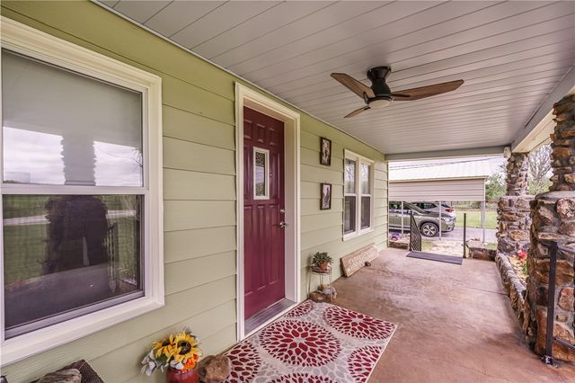 9480 Highway 21, Berryville, AR 72616