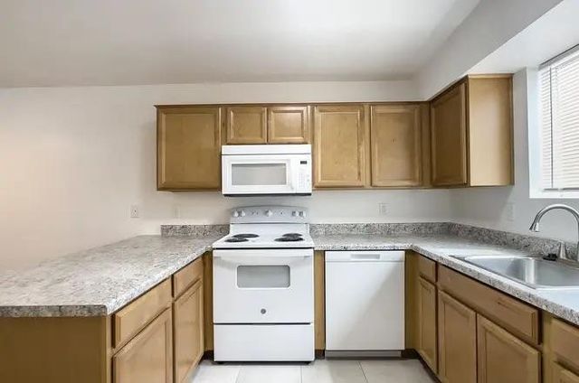 1735 W Cortez -- 106, Phoenix, AZ 85029