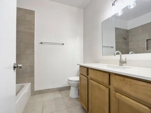 1735 W Cortez -- 106, Phoenix, AZ 85029