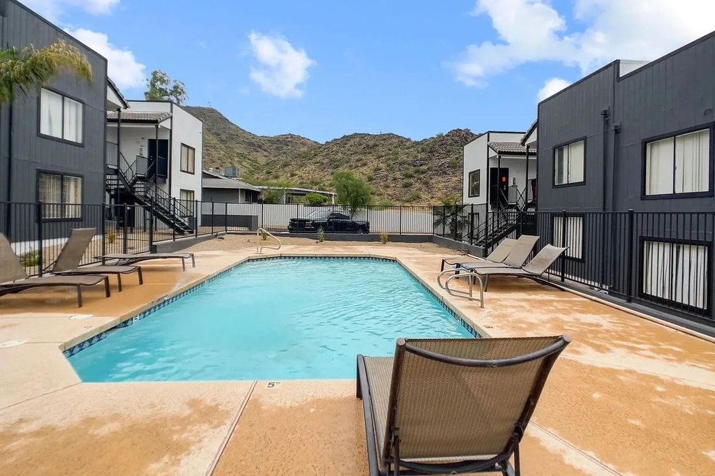 1735 W Cortez -- 106, Phoenix, AZ 85029