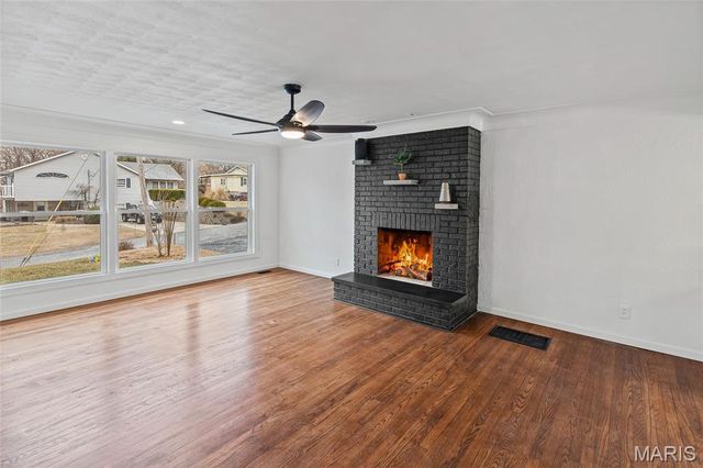 1300 Edgewood Drive, Fairview Heights, IL 62208