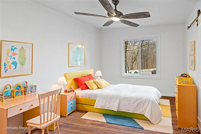 1300 Edgewood Drive, Fairview Heights, IL 62208