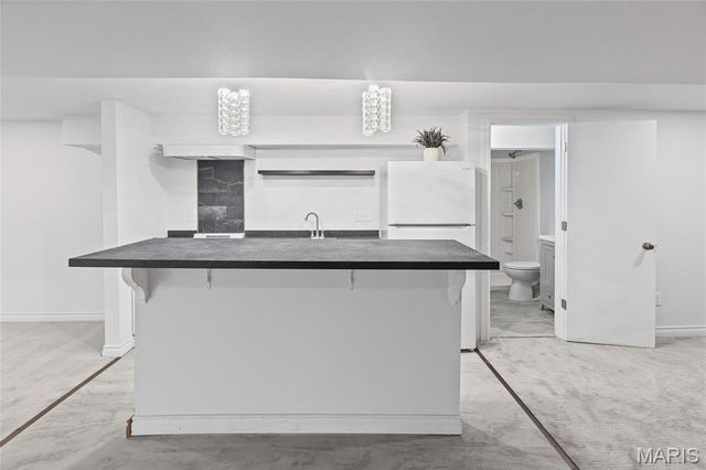 1300 Edgewood Drive, Fairview Heights, IL 62208