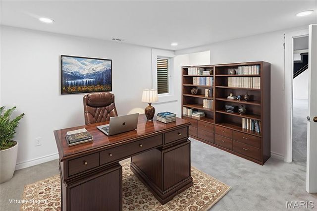 1300 Edgewood Drive, Fairview Heights, IL 62208