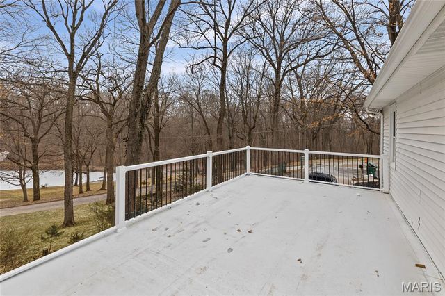 1300 Edgewood Drive, Fairview Heights, IL 62208