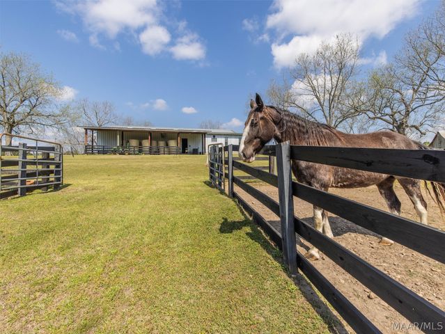 398 Abrams Road, Tallassee, AL 36078