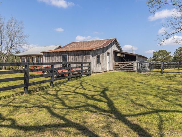 398 Abrams Road, Tallassee, AL 36078
