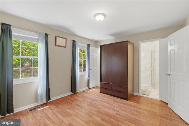 8582 ADAMSON ST, Manassas, VA 20110