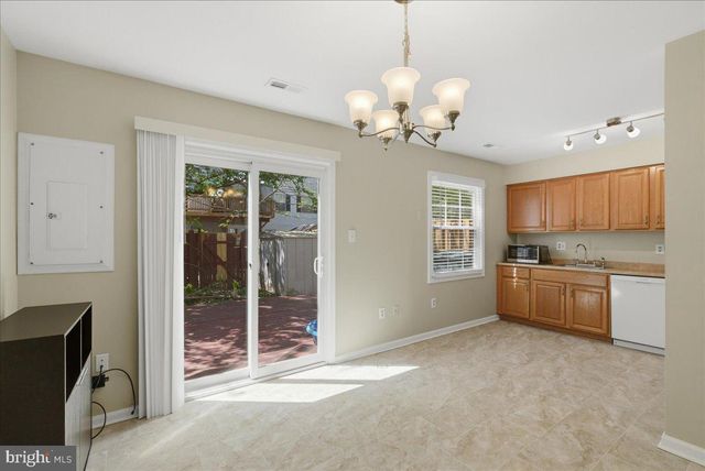 8582 ADAMSON ST, Manassas, VA 20110