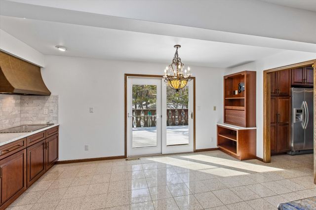 205 Hillcrest Court, Burnsville, MN 55337