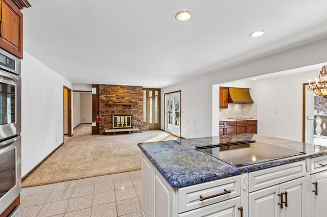 205 Hillcrest Court, Burnsville, MN 55337