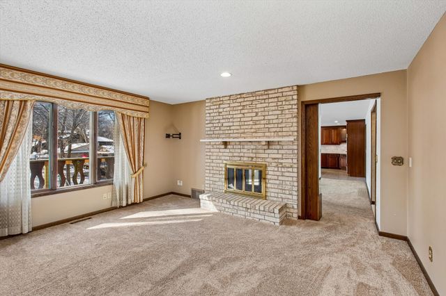 205 Hillcrest Court, Burnsville, MN 55337