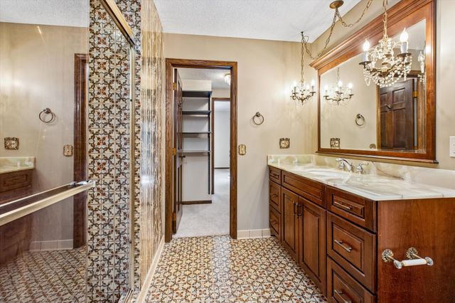 205 Hillcrest Court, Burnsville, MN 55337