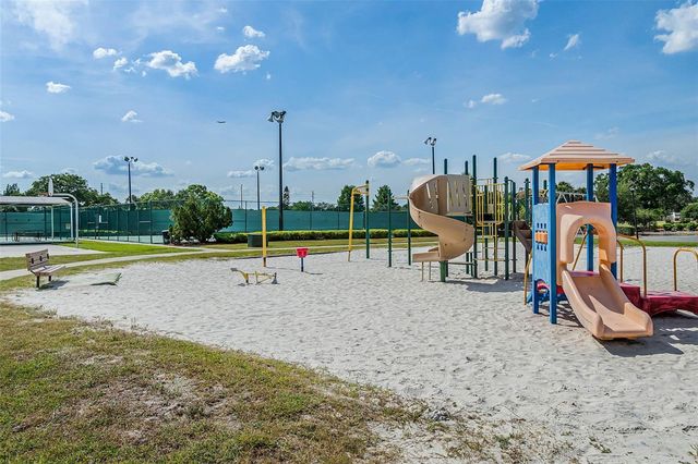 6210 RAINTREE DRIVE L4, Orlando, FL 32822