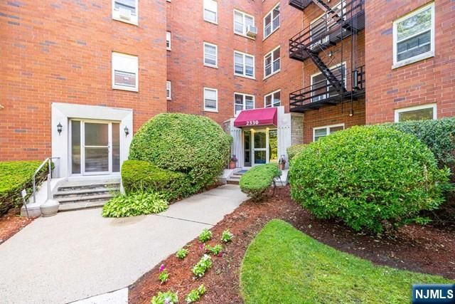 2330 Linwood Avenue 4C, Fort Lee, NJ 07024