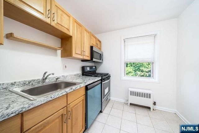 2330 Linwood Avenue 4C, Fort Lee, NJ 07024
