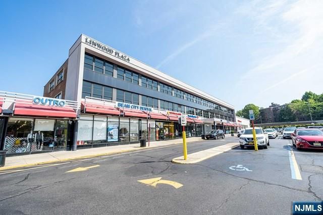 2330 Linwood Avenue 4C, Fort Lee, NJ 07024