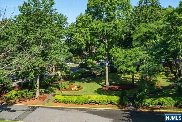 2330 Linwood Avenue 4C, Fort Lee, NJ 07024
