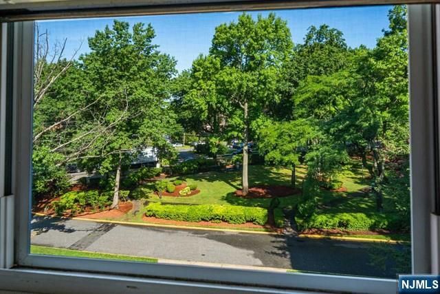 2330 Linwood Avenue 4C, Fort Lee, NJ 07024