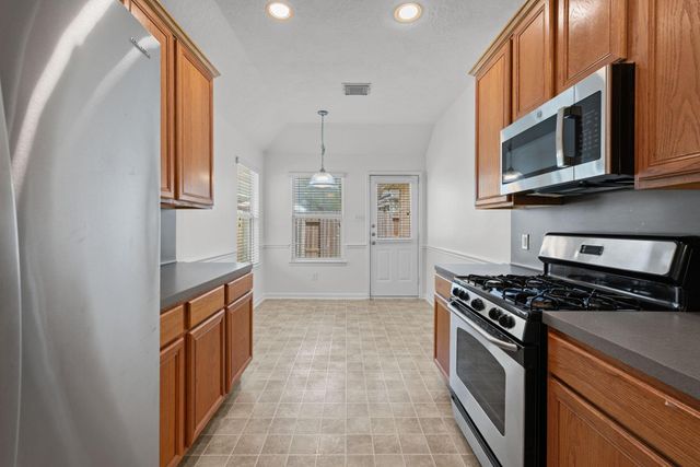 12915 Redbud Shores Lane, Houston, TX 77044