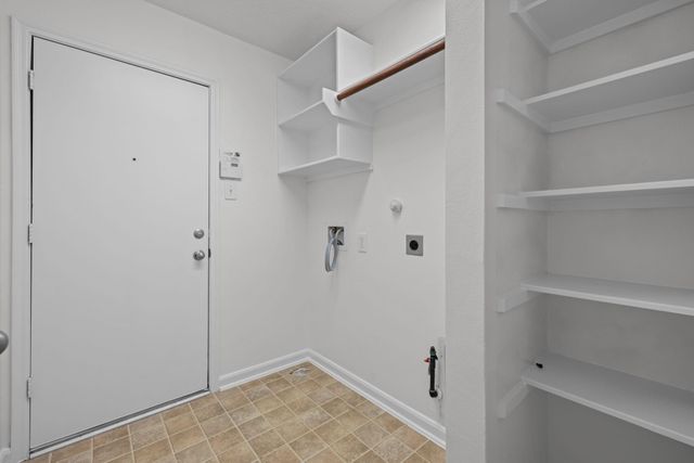 12915 Redbud Shores Lane, Houston, TX 77044