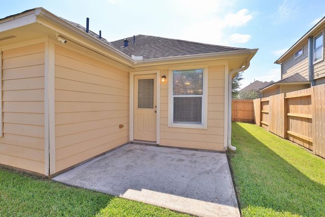 12915 Redbud Shores Lane, Houston, TX 77044