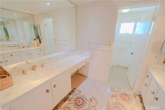 720 Pepper Tree, Long Beach, CA 90815