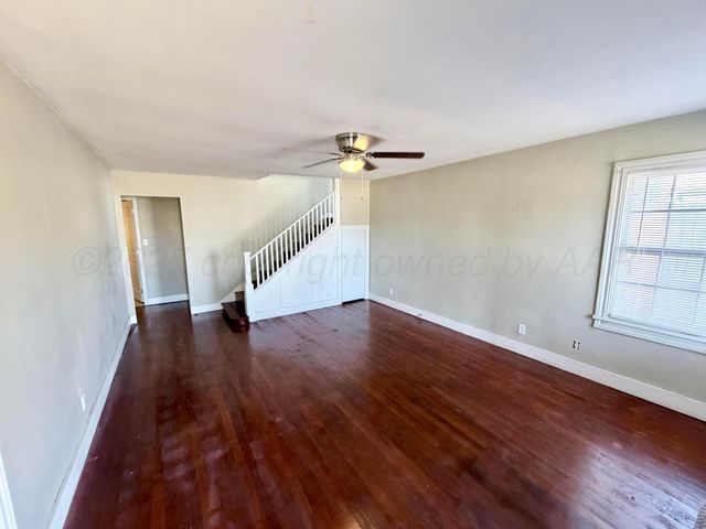 1409 El Paso Street, Wellington, TX 79095