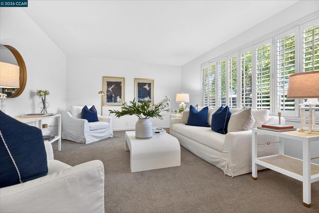 801 Cheyenne Dr, Walnut Creek, CA 94598