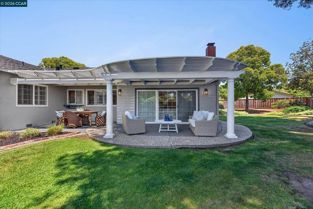 801 Cheyenne Dr, Walnut Creek, CA 94598
