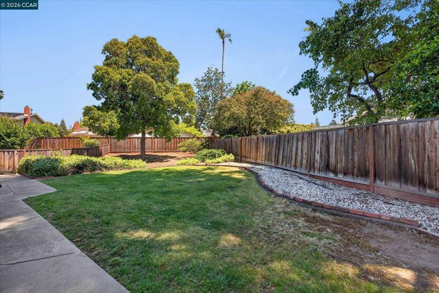 801 Cheyenne Dr, Walnut Creek, CA 94598