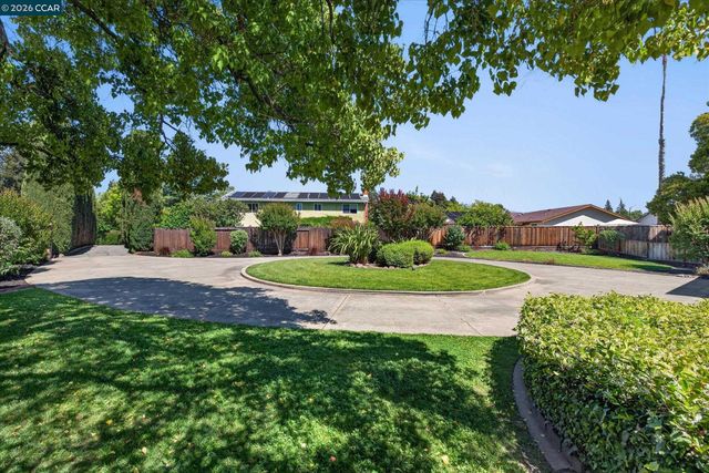 801 Cheyenne Dr, Walnut Creek, CA 94598