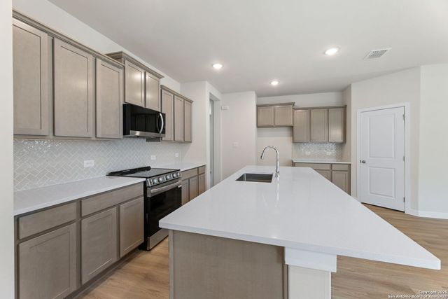 773 Whitman, New Braunfels, TX 78130